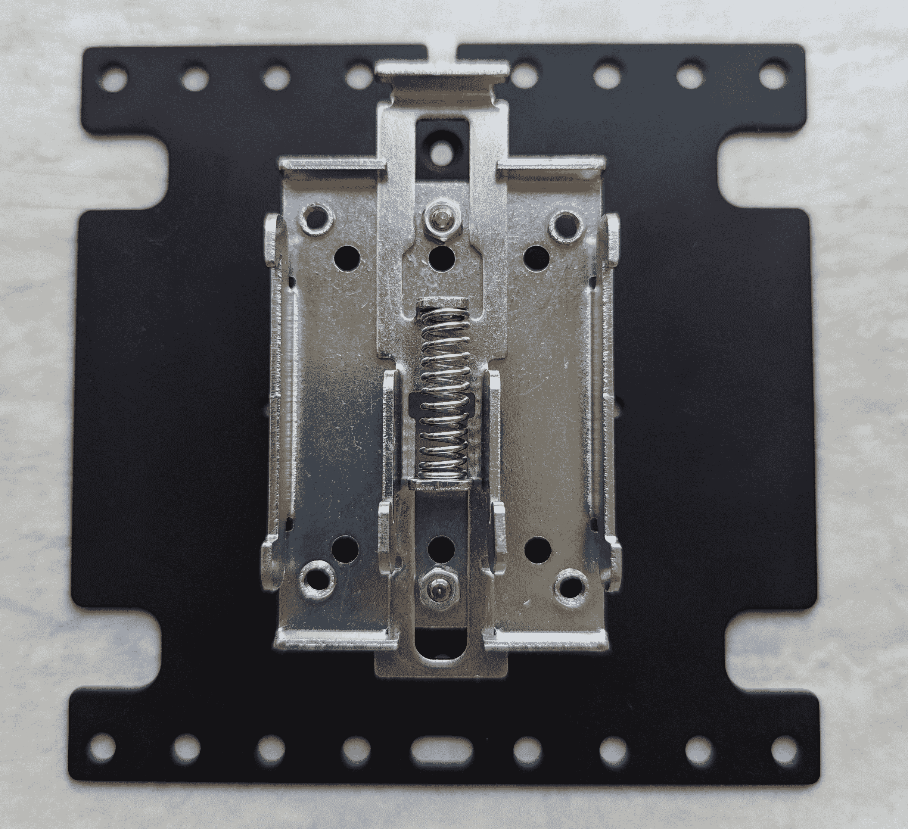 Din-rail clip